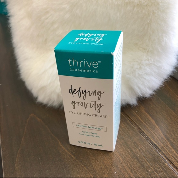 Thrive skin care eye lifting cream. In original box - Picture 2 of 2